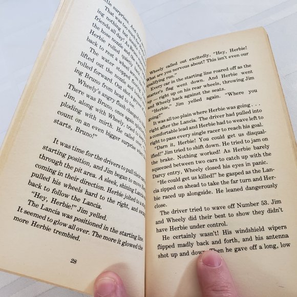 1977 HERBIE GOES TO MONTE CARLO WALT DISNEY PAPERBACK BOOK VINTAGE TK3938 RETRO - Picture 9 of 10